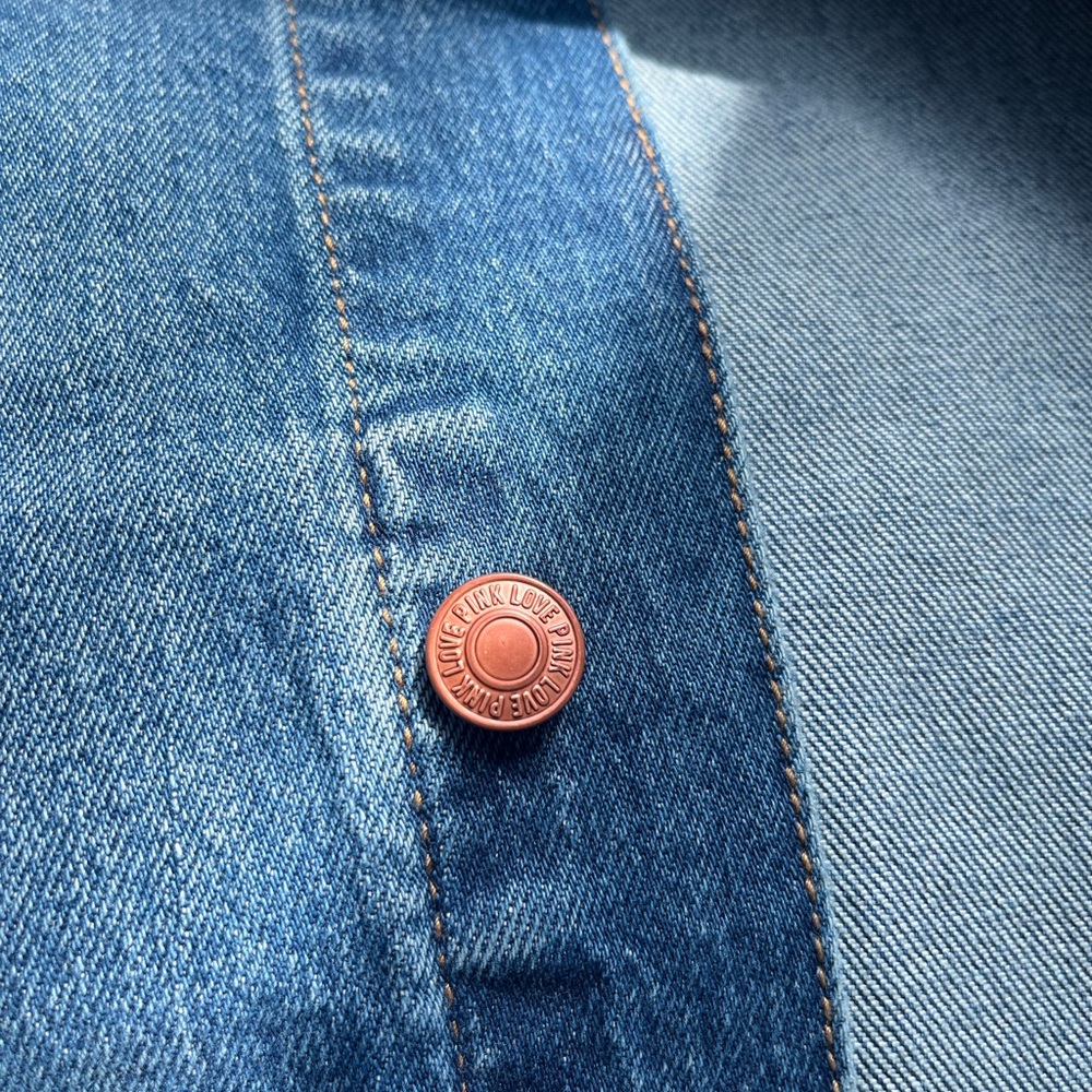 New PINK denim jacket - Picture 3 of 10